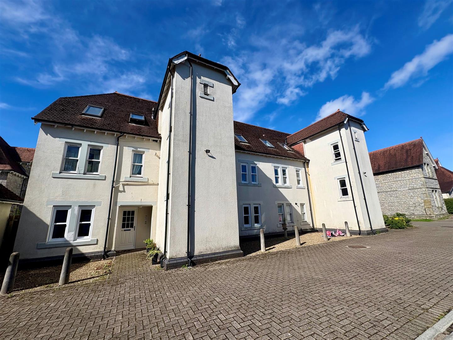 Preswylfa Court, Merthyr Mawr Road, Bridgend
